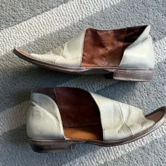 Free People All Leather Mont Blank Asymmetrical Sandals - Picture 4 of 11